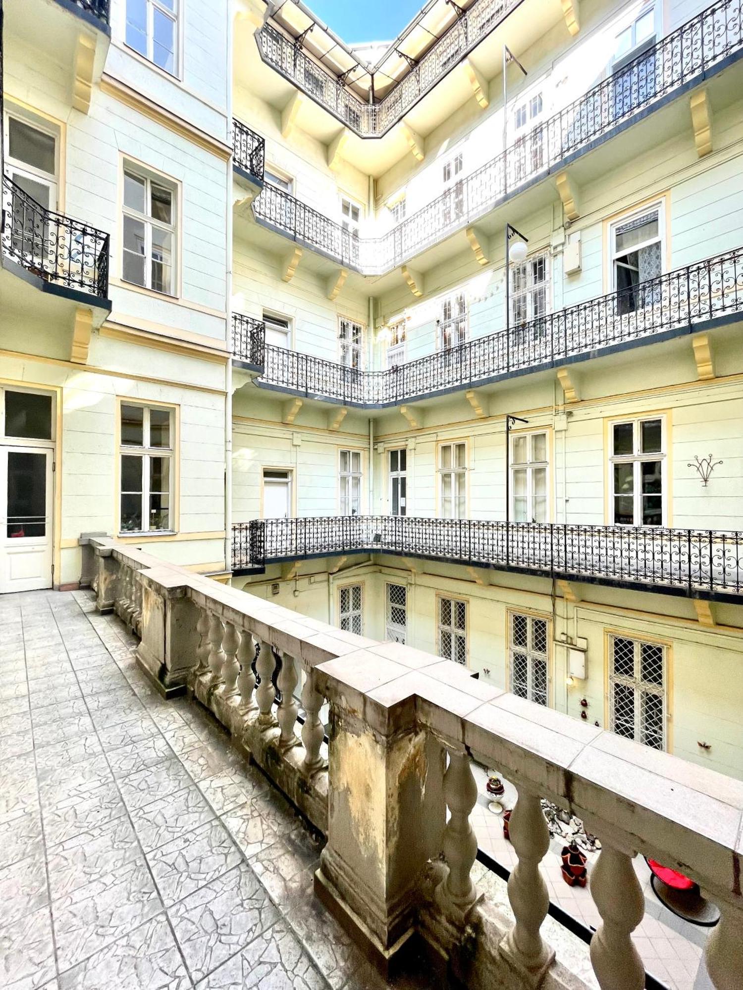 Amazing Swedish 3 Rooms Apartment In The City Center 布达佩斯 外观 照片